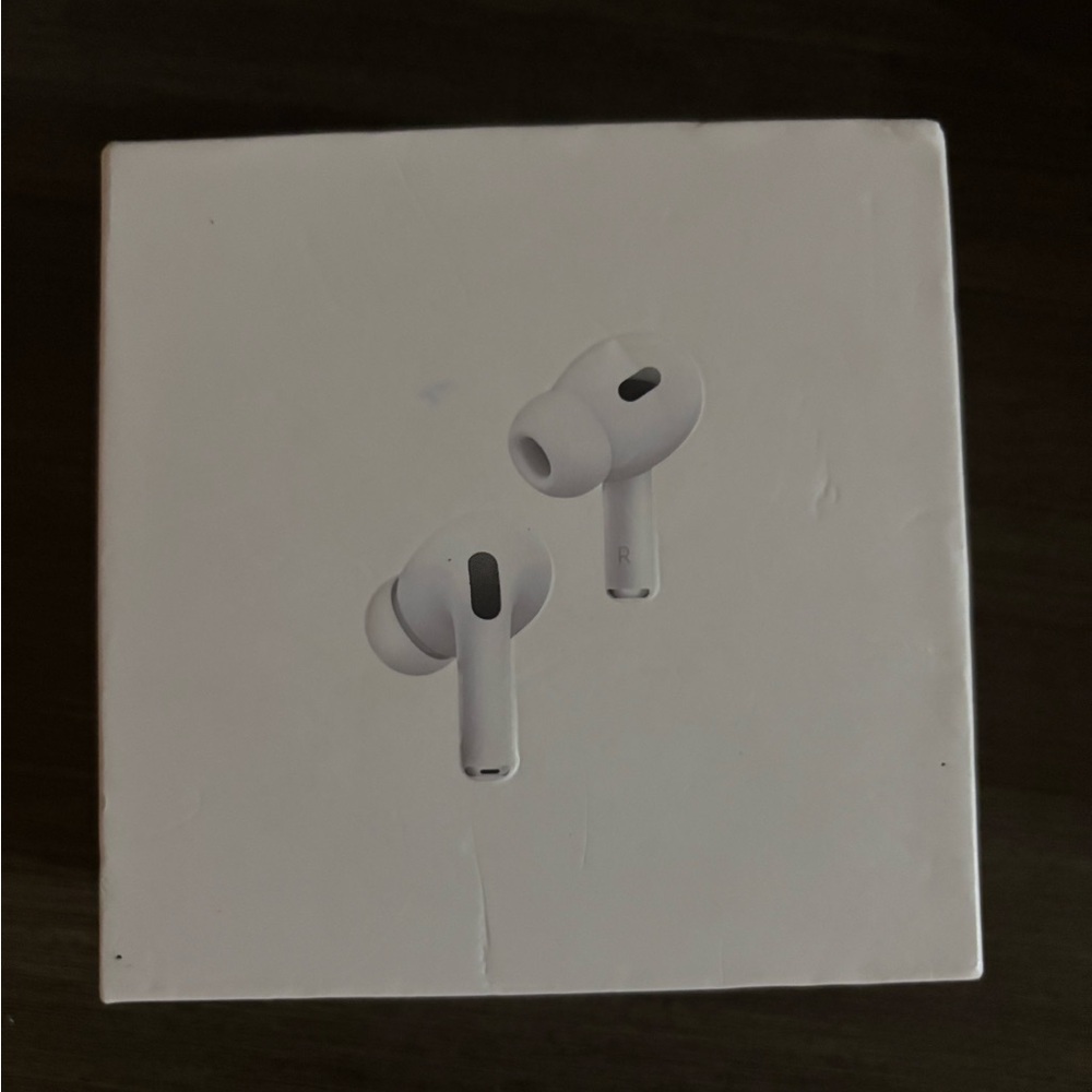 Apple AirPods Pro 2nd Gen with MagSafe Case